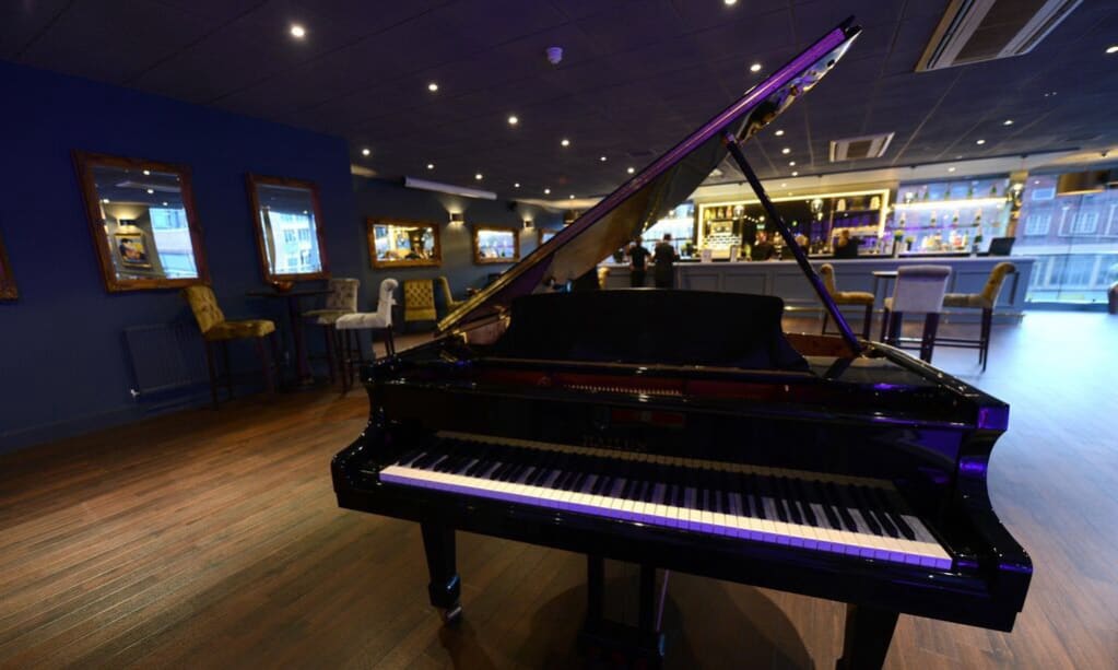 Coffee, Cake and Cadenzas (picture: Theatre Royal Brighton)