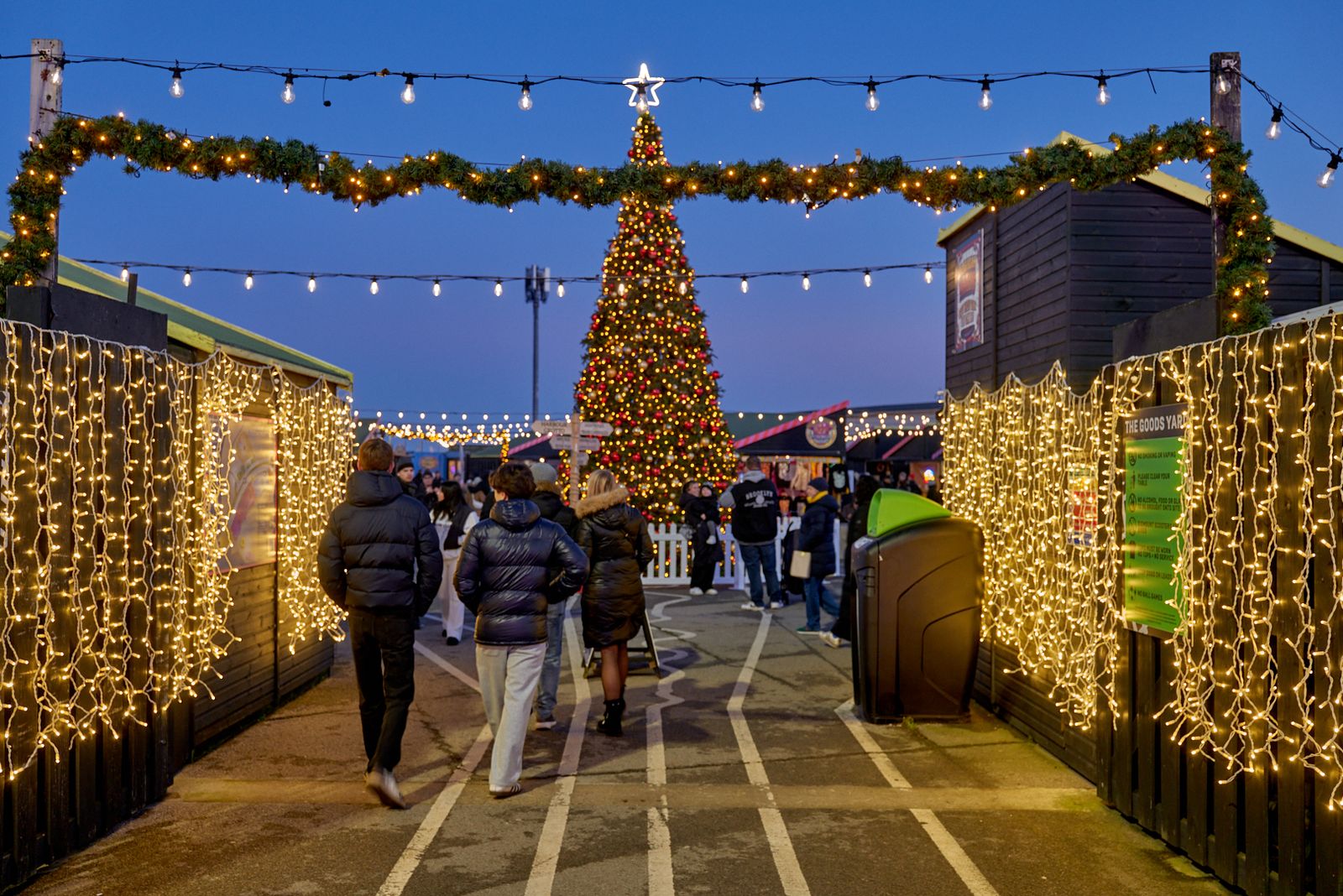 Festive Marketplace 2026 - DAY 1 (picture: Folkestone Harbour Arm)