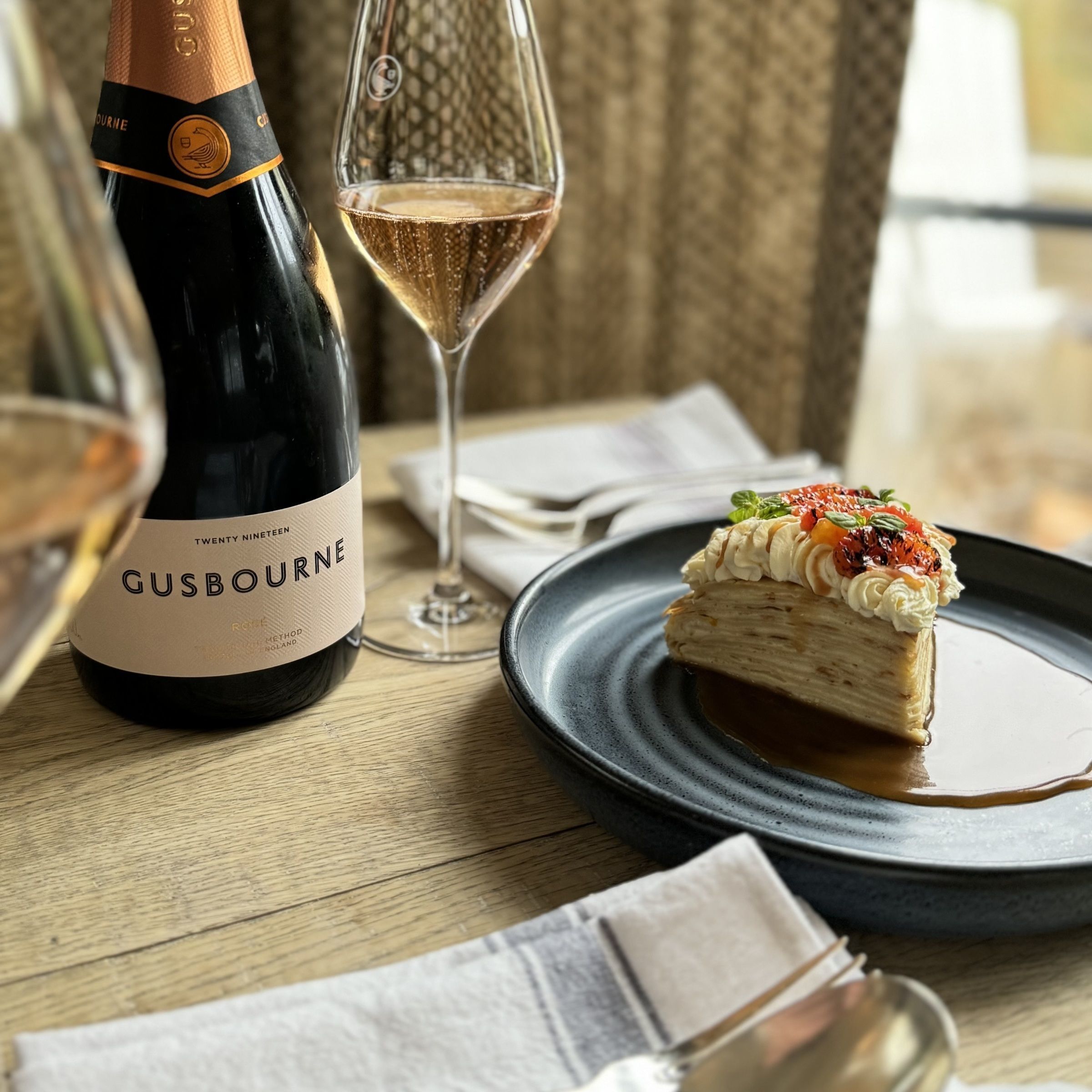 2023 Harvest Lunch with Laura Rhys (picture: Gusbourne Estate)