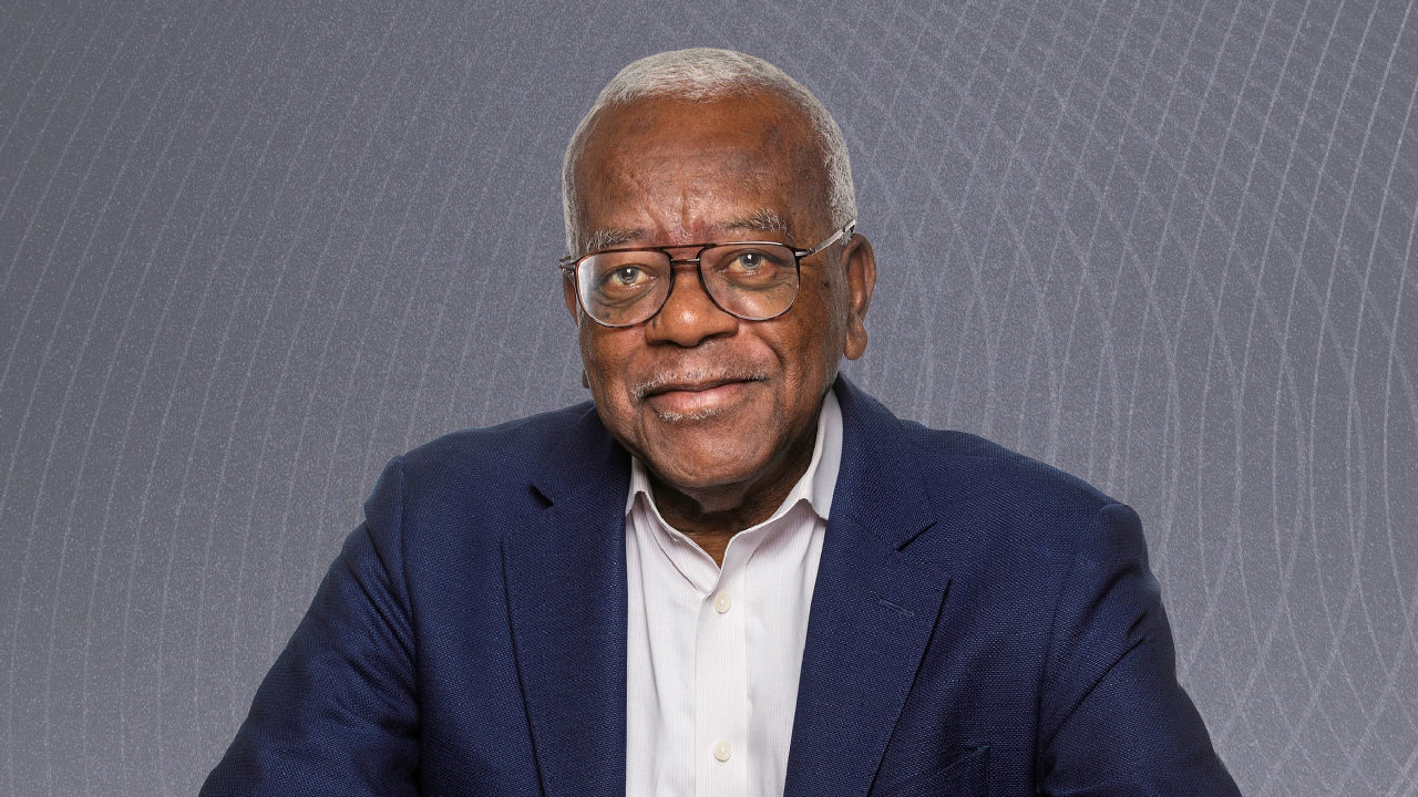 Witness to History: Sir Trevor McDonald Live (picture: The Marlowe Theatre)