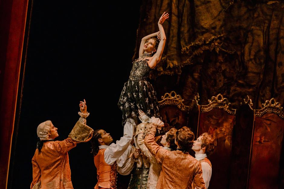 Royal Ballet & Opera: Manon (picture: Quarterhouse)