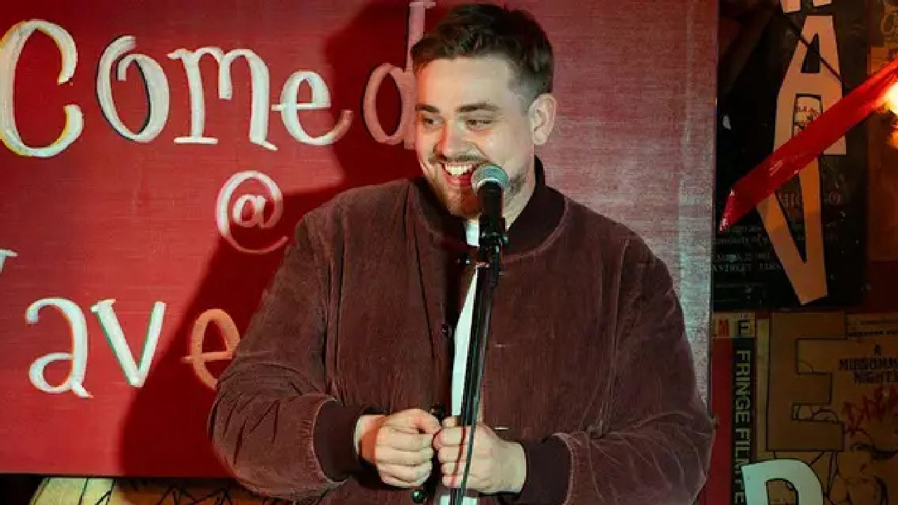 OLLIE HORN: BET I CAN MAKE YOU LAUGH (FREE!) (picture: Caroline of Brunswick)