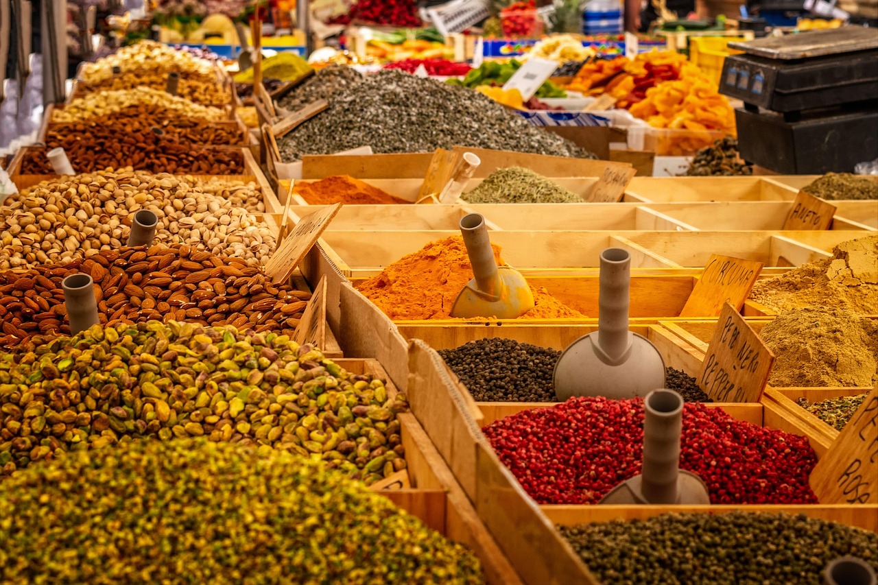 Folkestone Marketplace (stand-in picture: Food market, Photo: Tama66 / Pixabay)